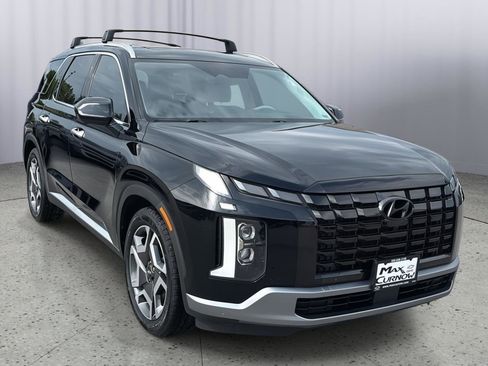 Used 2023 Hyundai Palisade Limited AWD/4WD image 7