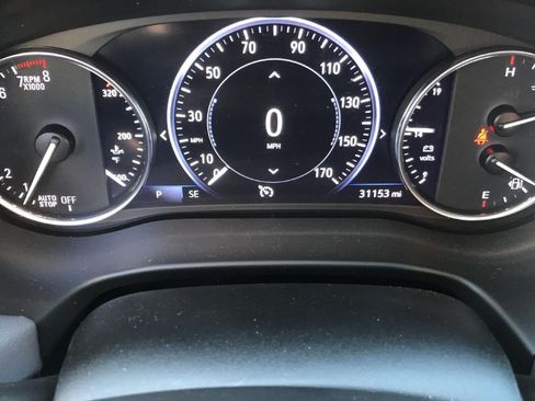 Used 2023 Buick Enclave Premium AWD/4WD image 2