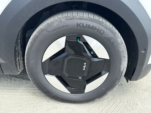 New 2026 Kia EV9 Wind AWD/4WD image 12