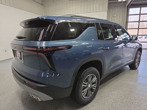 New 2026 Chevrolet Traverse LT w/ Driver Confidence Package AWD/4WD image 7