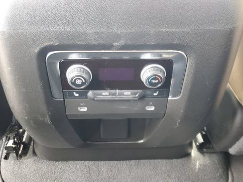 Used 2024 Chevrolet Tahoe Premier RWD image 13