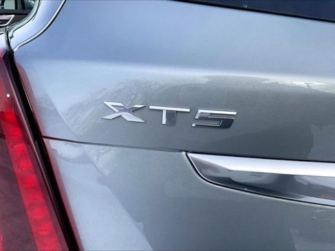 Used 2023 Cadillac XT5 Luxury w/ LPO, Floor Liner Package image 7