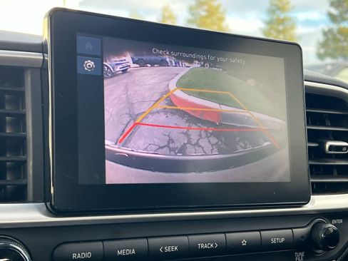 Certified 2023 Hyundai Venue SEL image 19