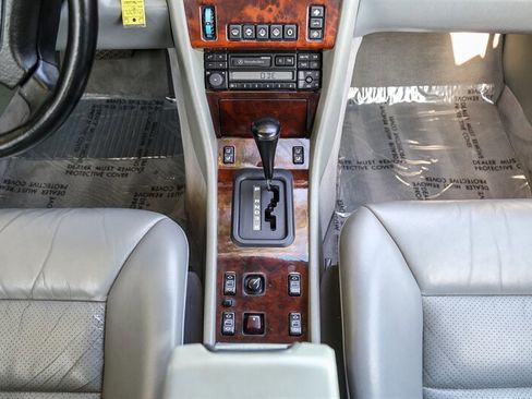 Used 1995 Mercedes-Benz E 320 Convertible image 66