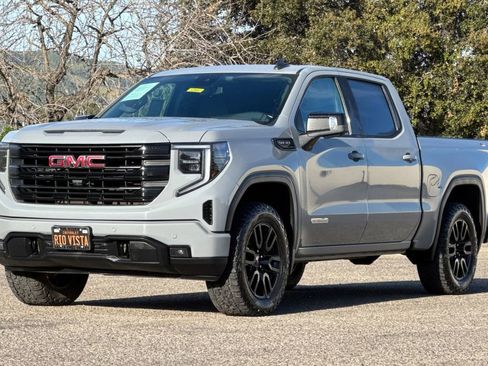 Used 2024 GMC Sierra 1500 Elevation w/ Elevation Premium Package image 8