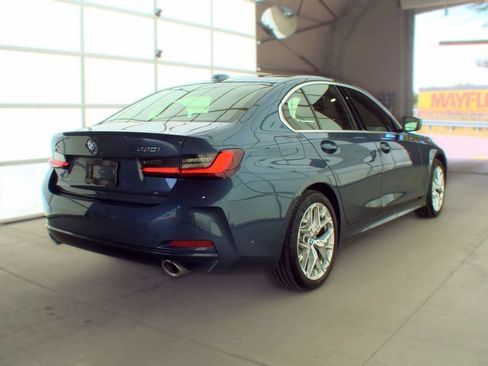 Used 2025 BMW 330i xDrive Sedan w/ Premium Package AWD/4WD image 5