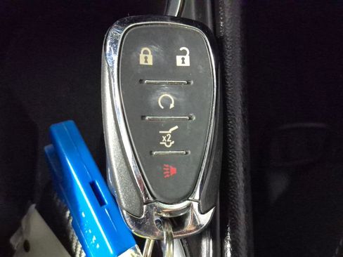 Used 2019 Chevrolet Equinox LT FWD image 29
