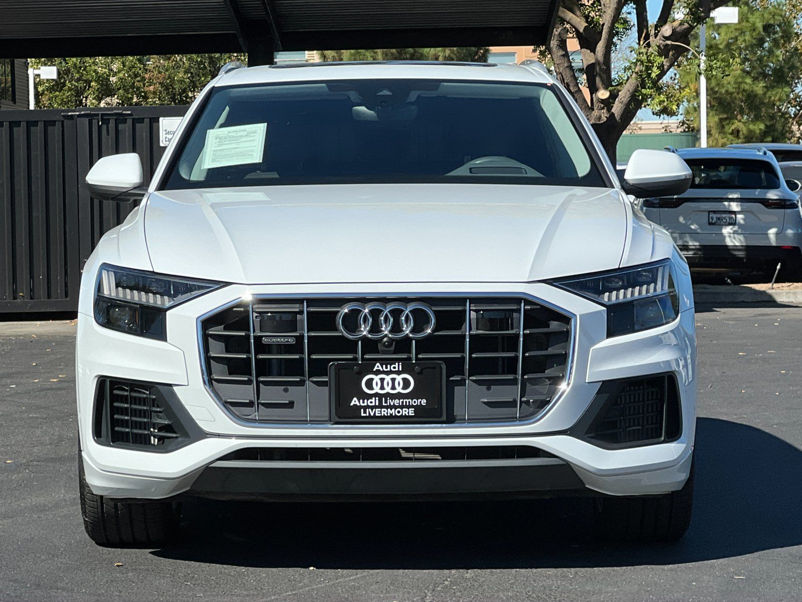 Used 2023 Audi Q8 Prestige w/ Prestige Package AWD/4WD image 9