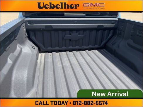 Used 2025 Chevrolet Colorado LT w/ LT Convenience Package image 18