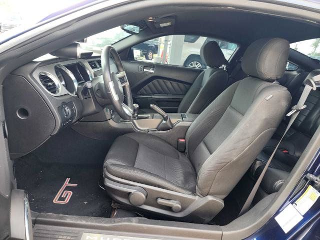 Used 2010 Ford Mustang GT RWD image 10