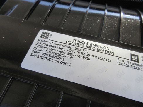 Used 2018 Chevrolet Express 3500 Extended w/ Driver Convenience Package image 39