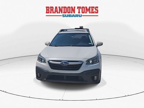 Used 2020 Subaru Outback Premium AWD/4WD image 3