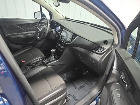Used 2019 Buick Encore Preferred AWD/4WD image 18