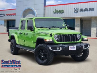 Used 2025 Jeep Gladiator Sport