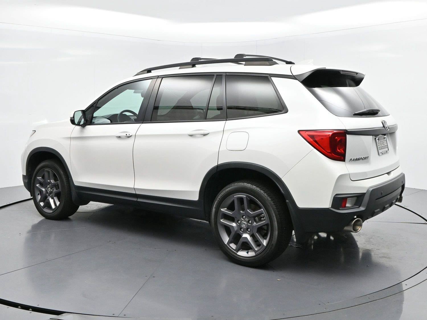 Used 2023 Honda Passport EX-L image 5