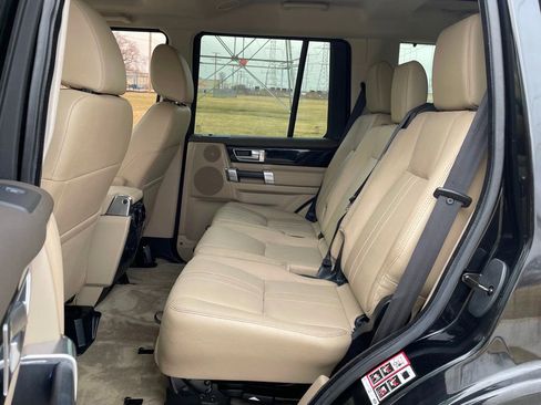 Used 2016 Land Rover LR4 HSE image 17