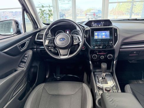 Used 2022 Subaru Forester Premium image 21