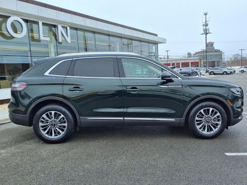 Certified 2021 Lincoln Nautilus AWD w/ Equipment Group 101A image 3