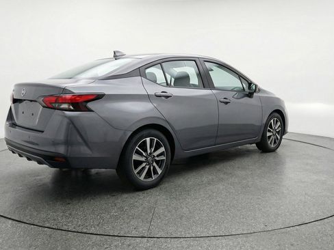 Used 2025 Nissan Versa SV image 9