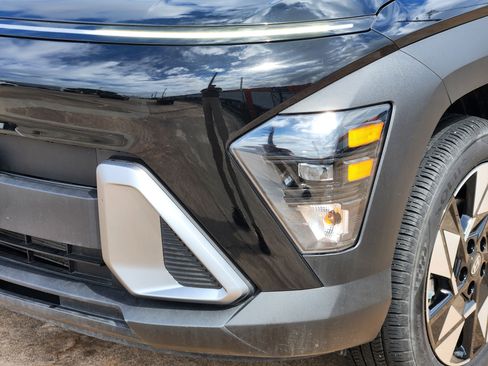 Used 2025 Hyundai Kona SEL AWD/4WD image 11