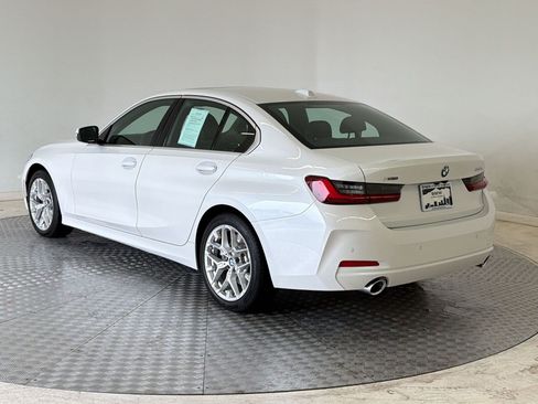 Used 2025 BMW 330i xDrive Sedan w/ Convenience Package AWD/4WD image 3