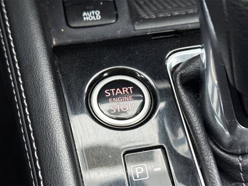 Used 2024 Nissan Kicks SR image 30