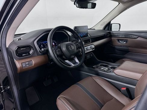 Certified 2024 Honda Pilot Elite image 9