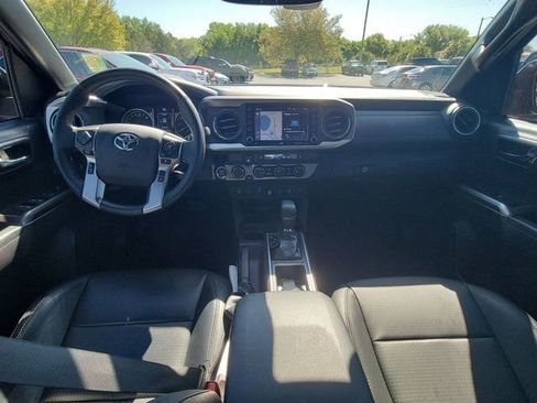 Used 2022 Toyota Tacoma Limited w/ Nightshade Package image 2