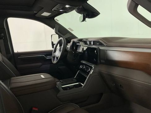 Used 2025 GMC Sierra 2500 Denali w/ Max Trailering Package AWD/4WD image 39
