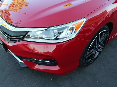 Used 2017 Honda Accord Sport Special Edition image 10