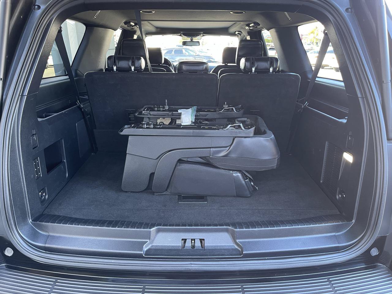 Used 2019 Ford Expedition Max Limited AWD/4WD image 16