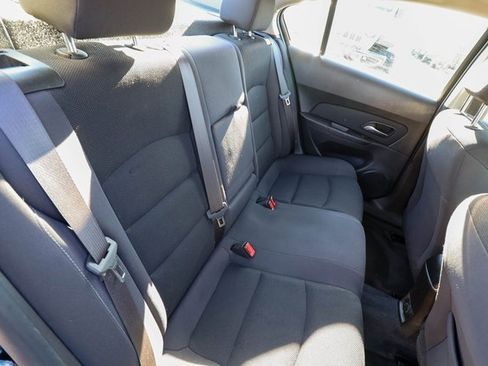 Used 2016 Chevrolet Cruze LT image 42