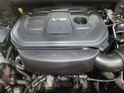 Used 2019 Jeep Grand Cherokee Overland AWD/4WD image 30