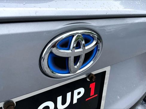 Used 2023 Toyota RAV4 SE w/ Weather & Moonroof Package AWD/4WD image 30