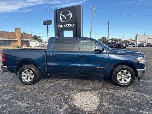 Used 2024 RAM 1500 Laramie AWD/4WD image 7