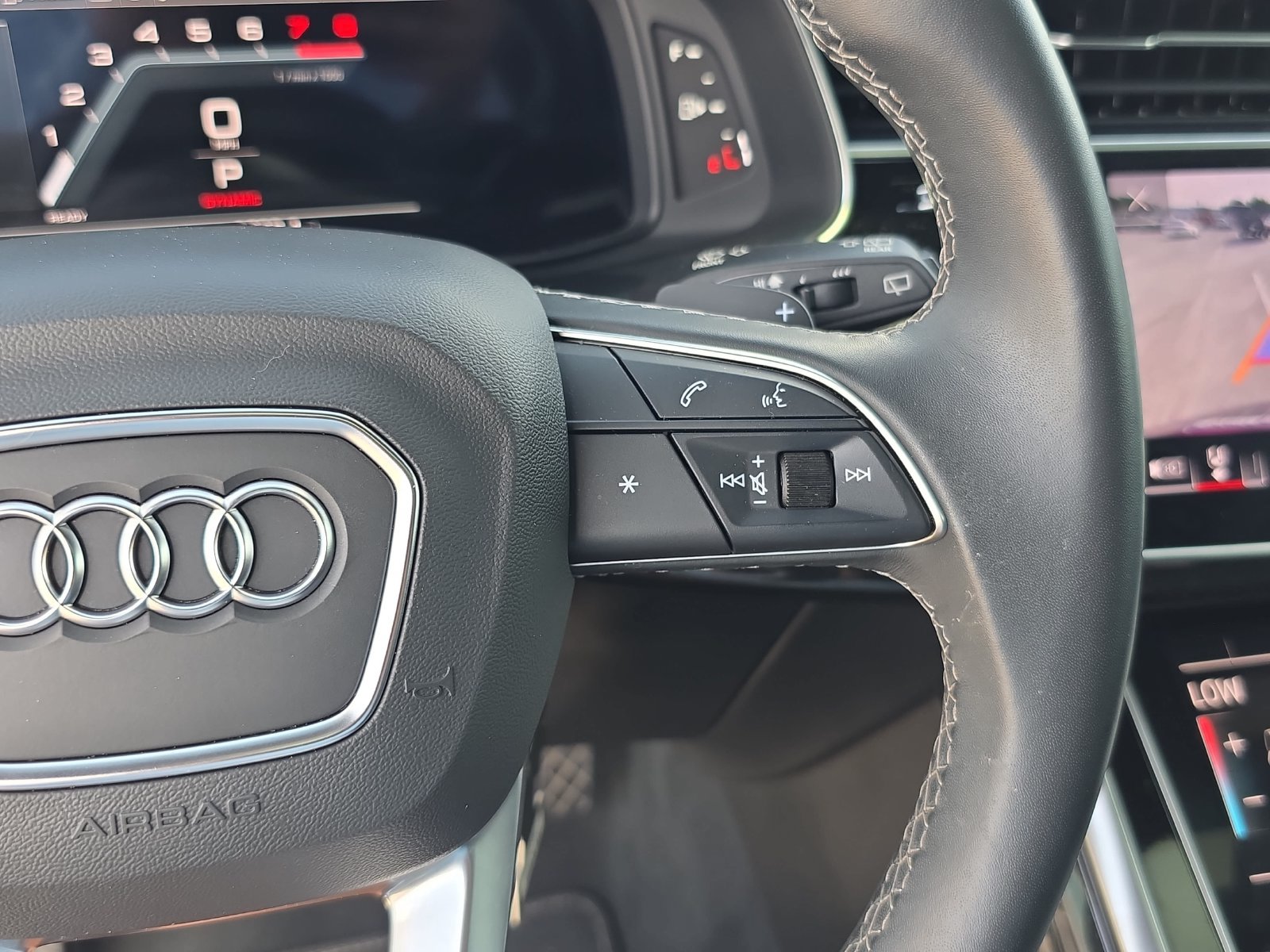 Used 2025 Audi Q7 2.0T Premium AWD/4WD image 15