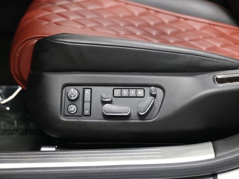 Used 2017 Bentley Flying Spur S V8 AWD/4WD image 16