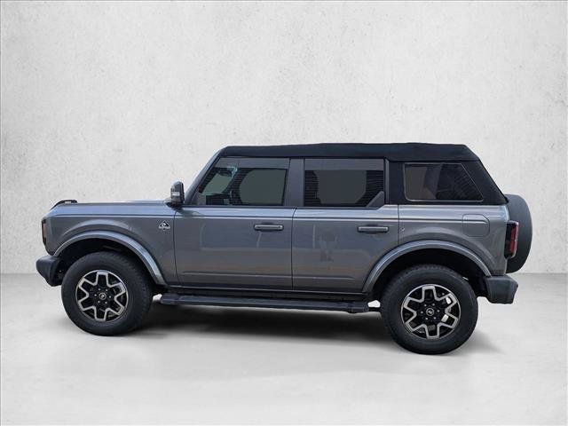 Used 2022 Ford Bronco Outer Banks AWD/4WD image 9