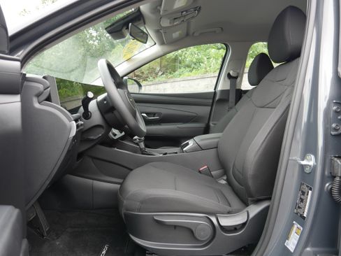 Used 2026 Hyundai Tucson SE AWD/4WD image 12