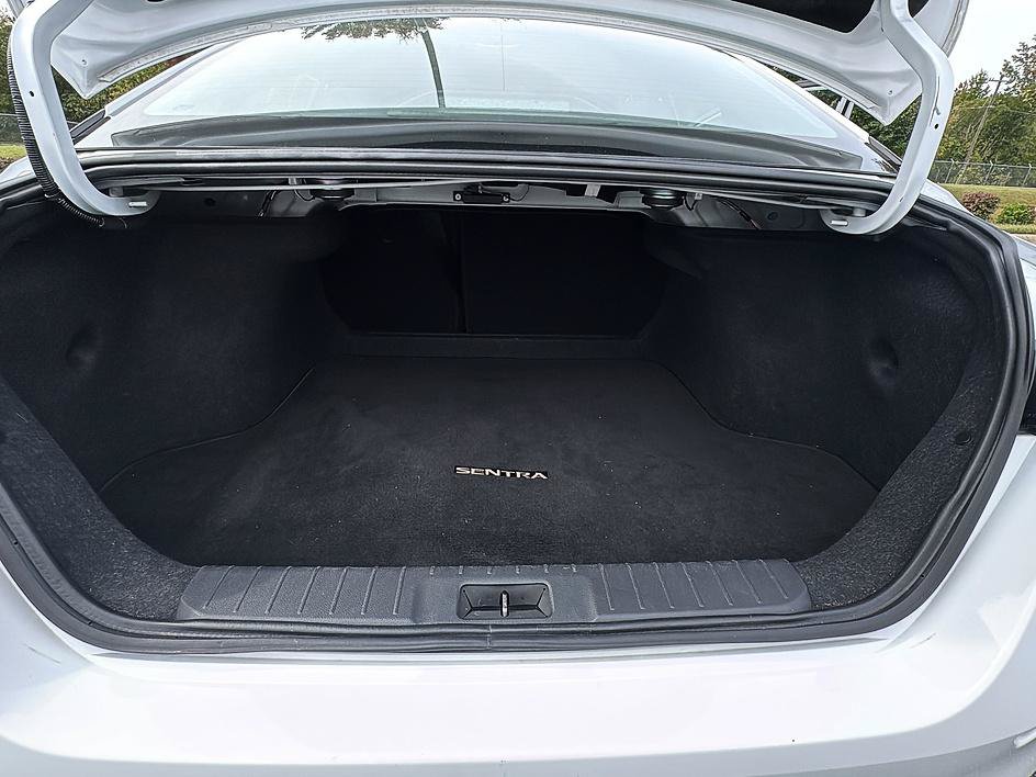 Certified 2025 Nissan Sentra SV FWD image 37