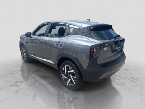Certified 2025 Nissan Kicks SV FWD image 3