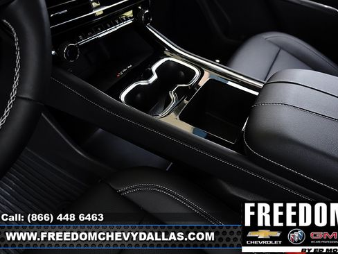 New 2026 Chevrolet Traverse LT w/ Driver Confidence Package FWD image 34