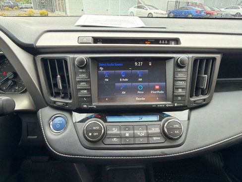 Used 2017 Toyota RAV4 Limited w/ Advanced Technology Package AWD/4WD image 16