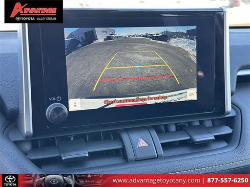 Certified 2025 Toyota RAV4 LE image 32