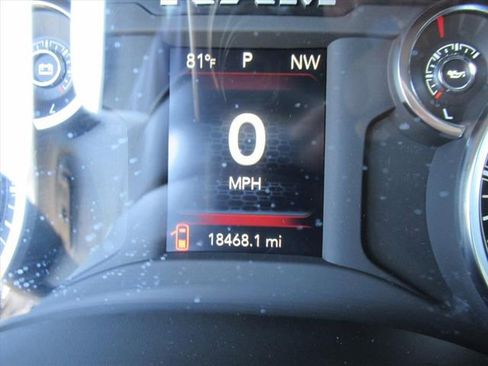 Used 2024 RAM 2500 Big Horn w/ Bed Utility Group image 25