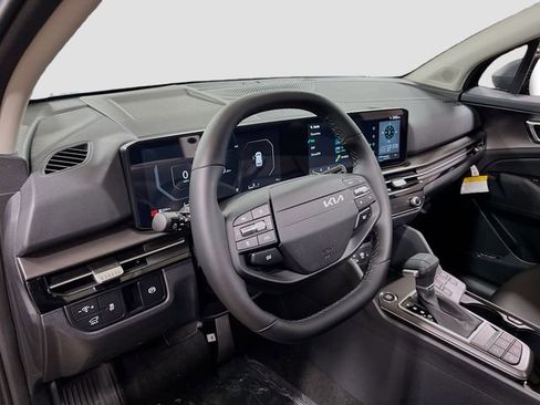 New 2026 Kia Sportage SX image 9
