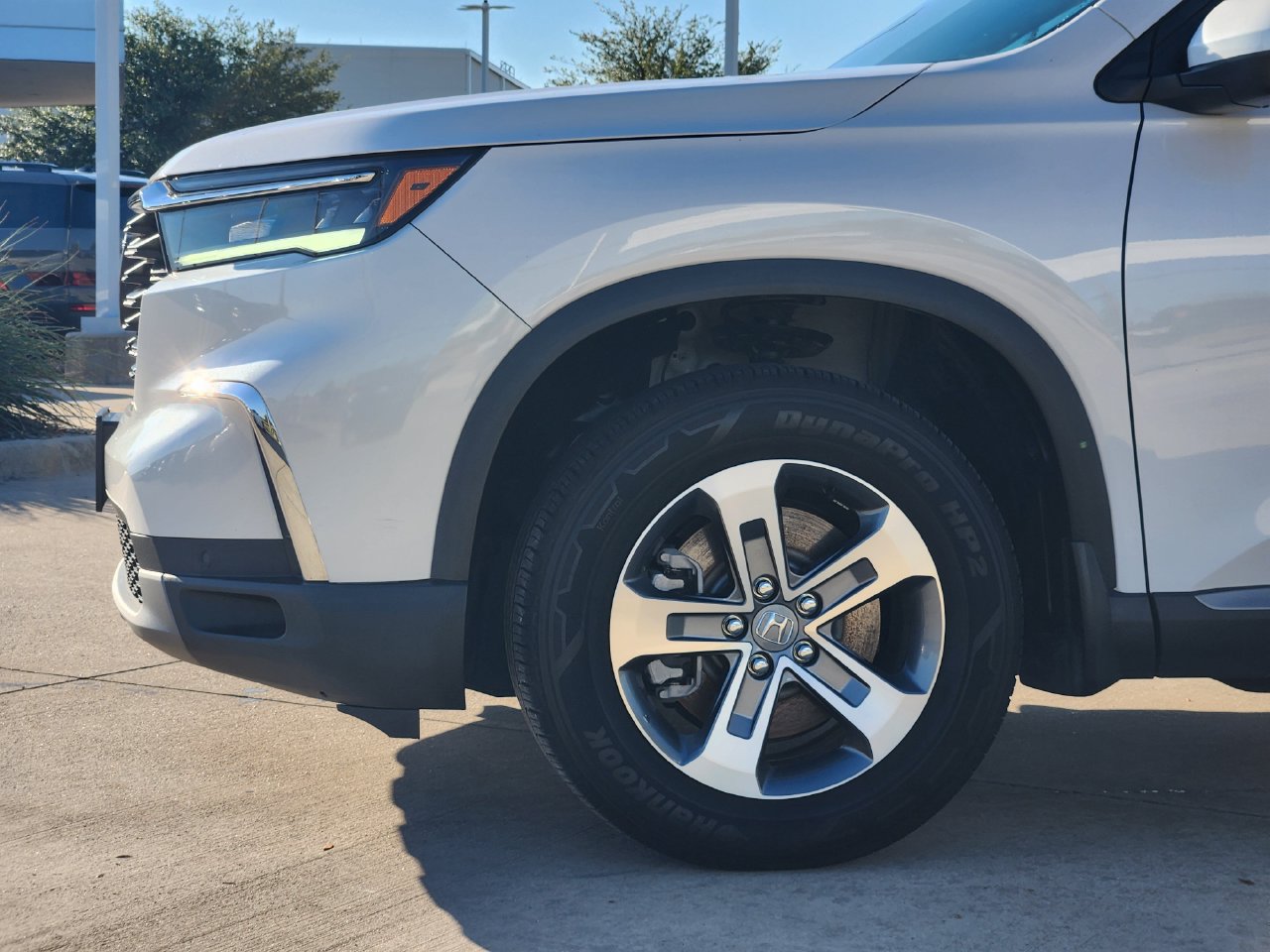 Used 2025 Honda Pilot EX-L image 8
