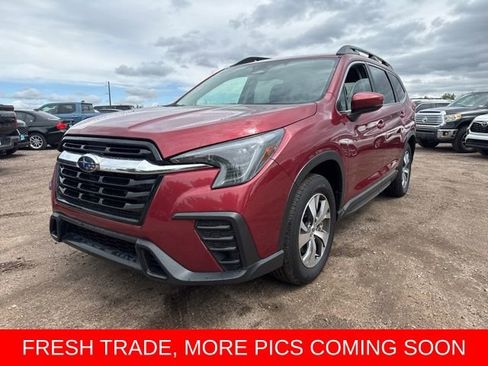 Used 2025 Subaru Ascent Premium AWD/4WD image 1