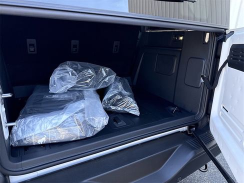 New 2025 Ford Bronco Badlands image 20