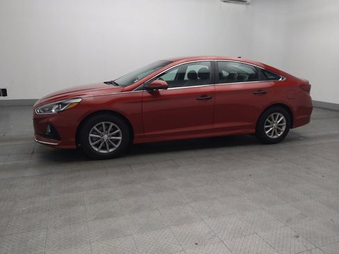 Used 2018 Hyundai Sonata SE FWD image 2